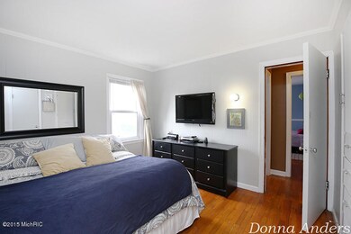 945 Beechwood St NE, Grand Rapids, MI 49505 - photo 6