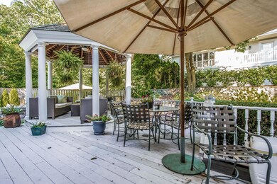 073-Deck-1968223-large