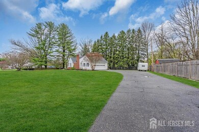 110 Springcrest Dr, Hightstown, NJ 08520 - photo 3