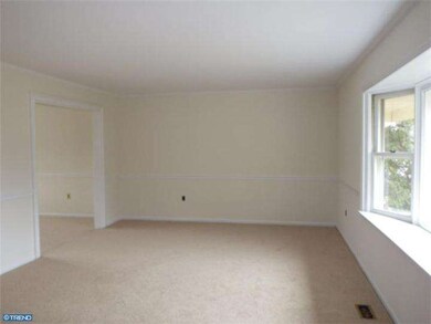 610 Atkinson Ln, Langhorne, PA 19047 - photo 4