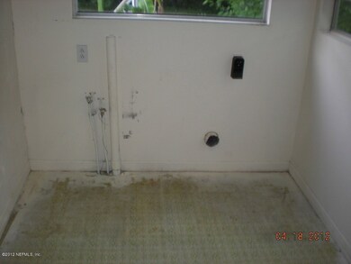 4525 Sunderland Rd, Jacksonville, FL 32210 - photo 6