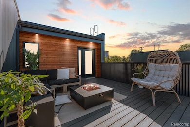 3313 Cochrane St, Detroit, MI 48208 - photo 2