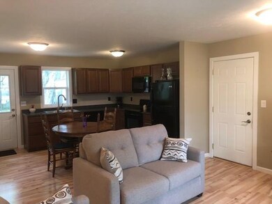 2216 Dawnshire Dr, Columbus, IN 47203 - photo 6