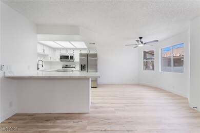 1313 Pinto Rock Ln unit 202, Las Vegas, NV 89128 - photo 7