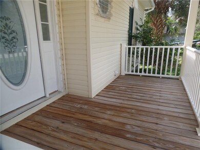 943 Red Bay Terrace NW, Port Charlotte, FL 33948 - photo 4