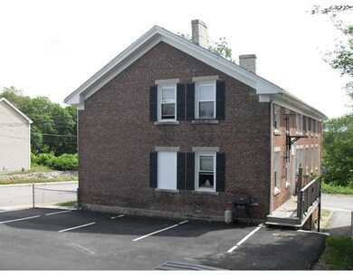 26 Butler St, Blackstone, MA 01504 - photo 4