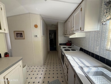 0AEBDCD7-4BB8-41FA-AE33-2D68E1B51A46