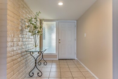 1644 W Royal Palm P entry