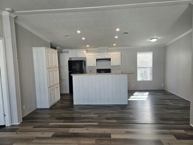 1400 Banana Rd unit 31, Lakeland, FL 33810 - photo 2