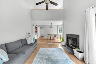 5 Weybridge Ln unit 5, Hopkinton, MA 01748 - photo 6