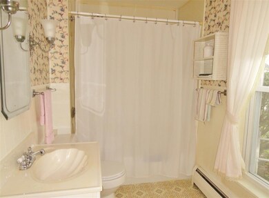 78 Pillsbury St, Concord, NH 03301 - photo 5