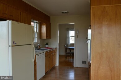 6615 Hulvey Terrace, Alexandria, VA 22306 - photo 6