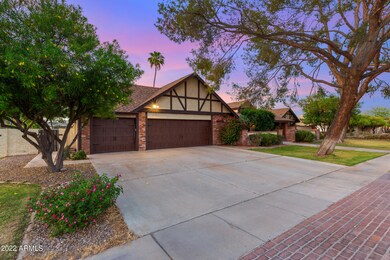 318 E Carver Rd-53