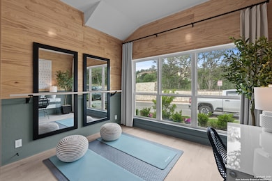 *Model home photos*