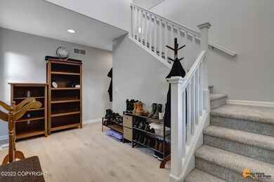 Spacious entry