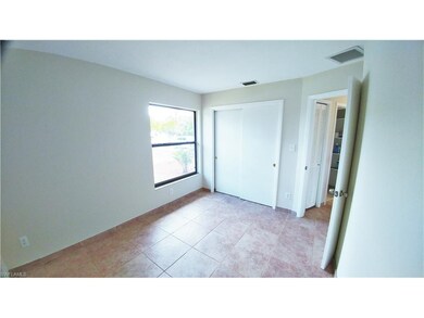 Large Guest Room for Bunk Beds, Office, or Den