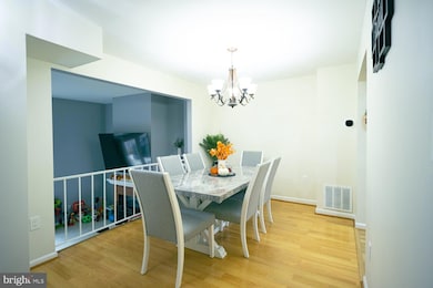 11 Briarstone Ln, Gaithersburg, MD 20877 - photo 6