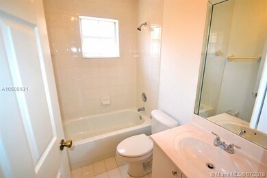 unlisted-address, Davie, FL 33325 - photo 7