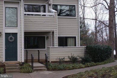 1950A Villaridge Dr unit A, Reston, VA 20191 - photo 2
