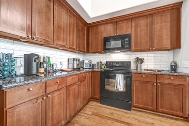 4402 Lillian St unit 8, Houston, TX 77007 - photo 5