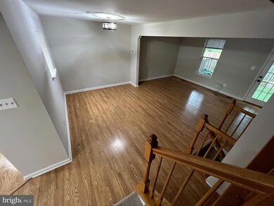10682 Winfield Loop, Manassas, VA 20109 - photo 7