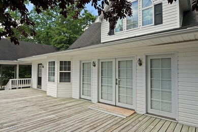 Deck (003)