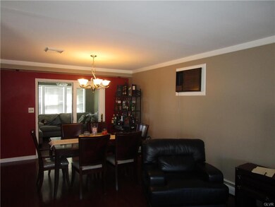 3082 Birch Cir W, Whitehall, PA 18052 - photo 5