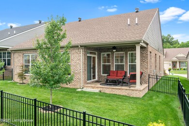 8622 Beaumont Cove Ct, Louisville, KY 40291 - photo 6