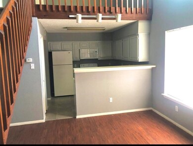 200 Pecan Dr unit 801-804, League City, TX 77573 - photo 2