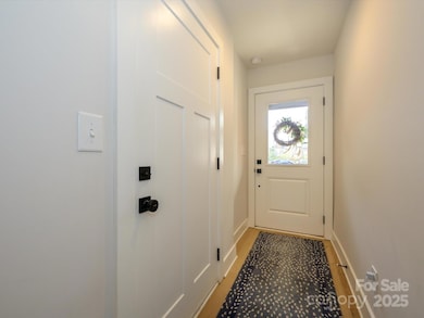 5104 York Park Ln, Charlotte, NC 28217 - photo 4