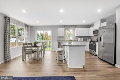 27 Otero Ln, Hedgesville, WV 25427 - photo 5