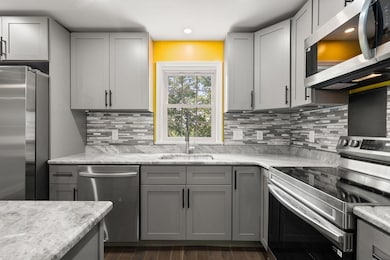 36 Summit St unit A, Orange, MA 01364 - photo 6