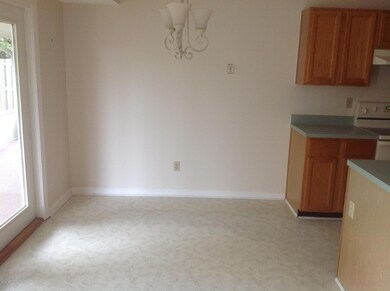 2551 Eiffel Cir W, Jacksonville, FL 32210 - photo 7