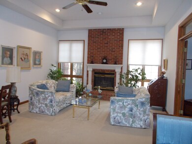 4909 McKenna Ct 002
