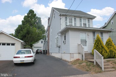 311 E 2nd St, Lansdale, PA 19446 - photo 2