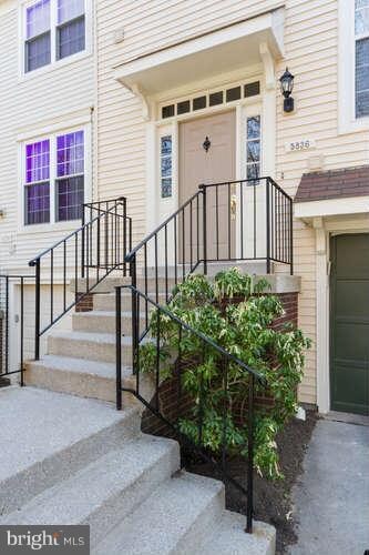 5836 Wye Oak Commons Ct unit 18, Burke, VA 22015 - photo 3