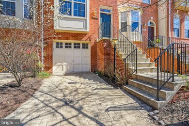 2403 Simpkins Farm Dr, Herndon, VA 20171 - photo 2