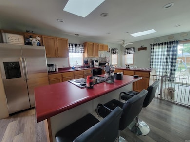 120 S Elm St, Fairmount, IN 46928 - photo 4