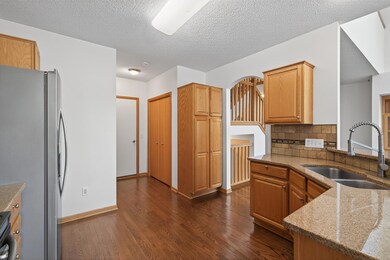 15305 Wilderness Ridge Rd NW, Prior Lake, MN 55372 - photo 5