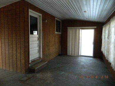 2213 Midland Dr, Erie, PA 16506 - photo 2