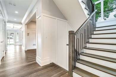 144 N Avon Rd, Elmhurst, IL 60126 - photo 4