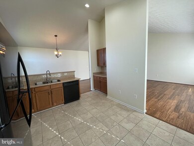 232 Hobbs Hole Ln, Tappahannock, VA 22560 - photo 4