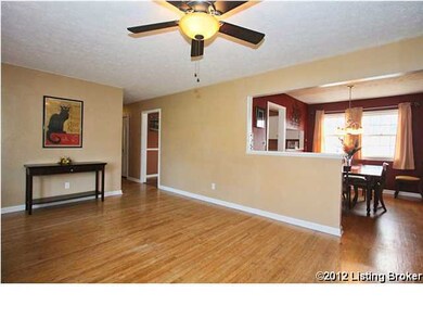 6214 Tiara Ct, Louisville, KY 40219 - photo 4