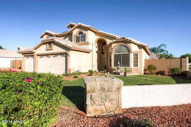 8429 W Willowbrook Drive-small-002-Exter