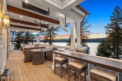 Outdoor living room