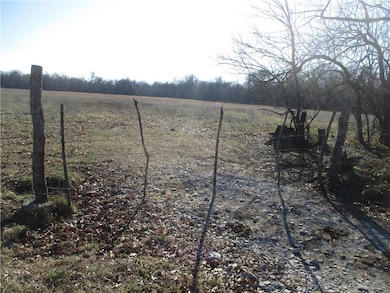 5484 SW 40th St, Columbus, KS 66725 - photo 7