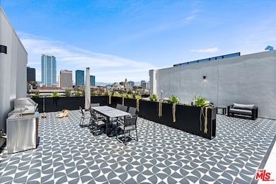 Mosaika unit 309, Los Angeles, CA 90006 - photo 7