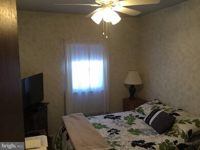 531 Pershing Ave, Darby, PA 19023 - photo 7