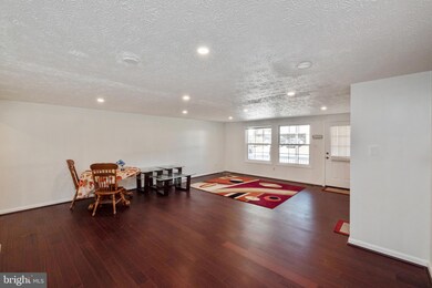 6225 Wilmington Dr, Burke, VA 22015 - photo 5