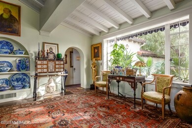 Formal living area
